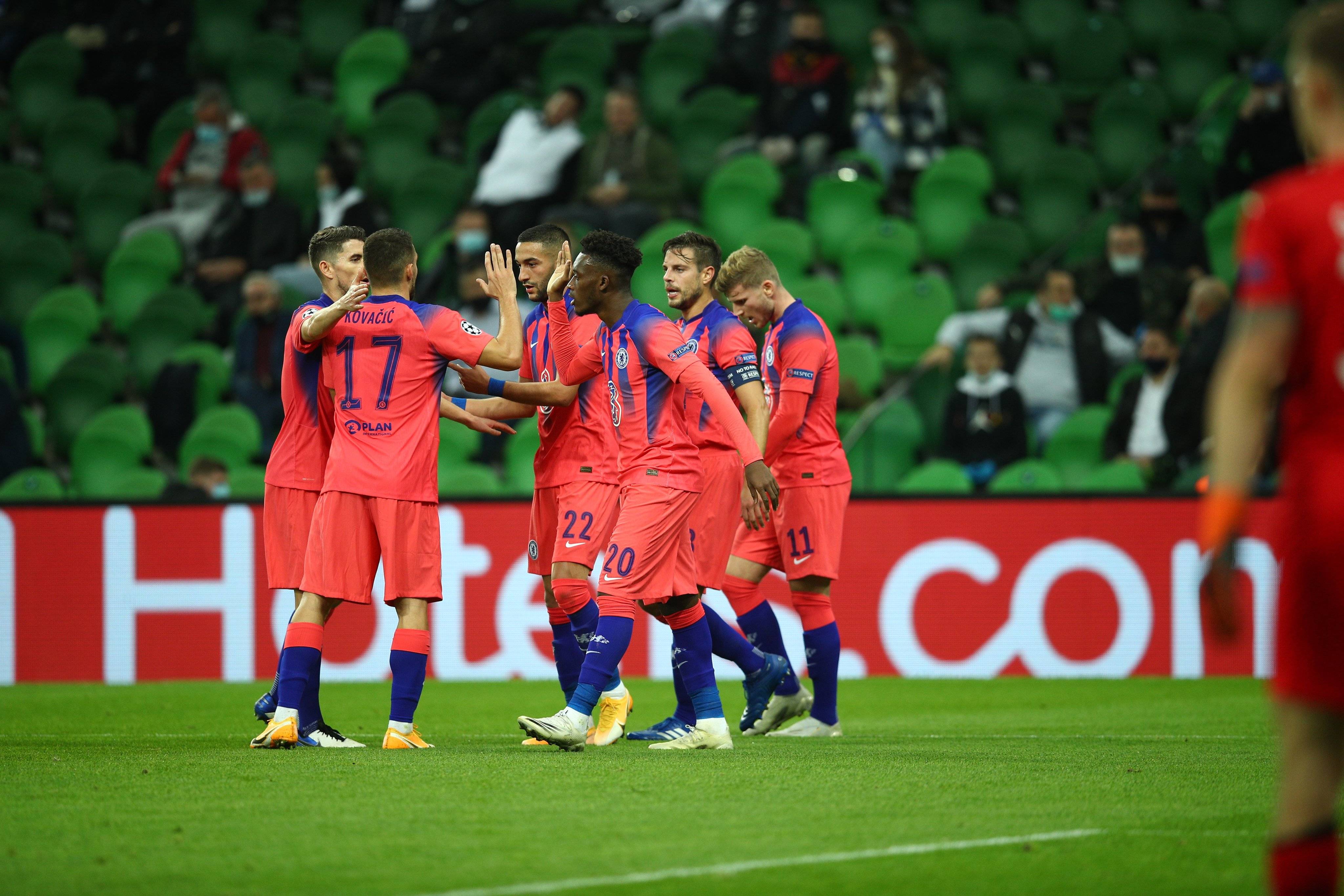 显示了他的 显示了他的