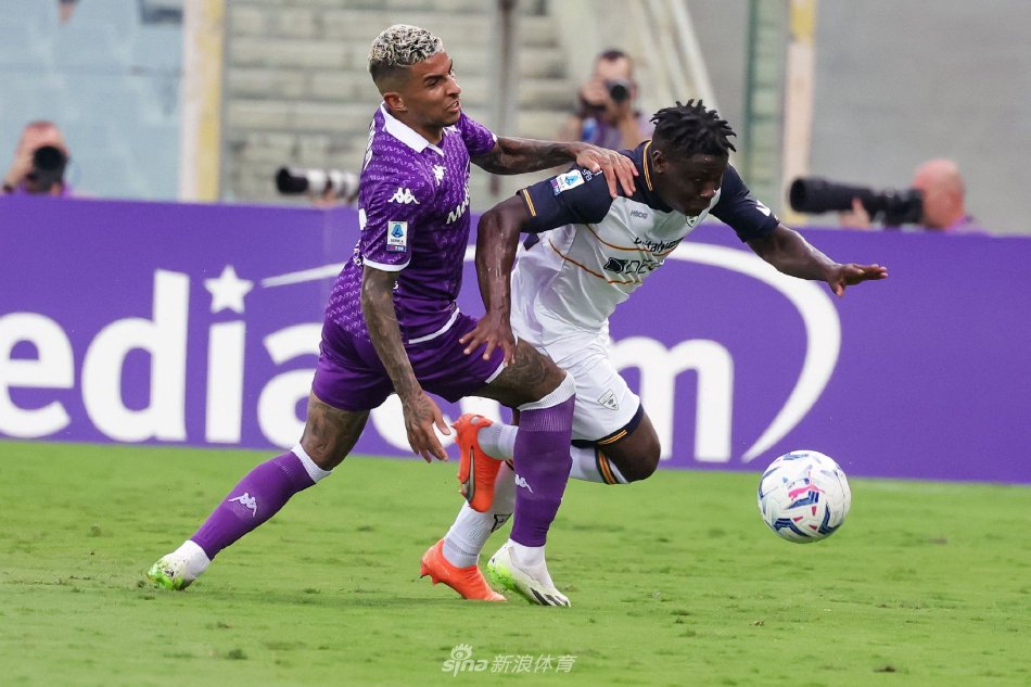 带伤参赛 带伤参赛